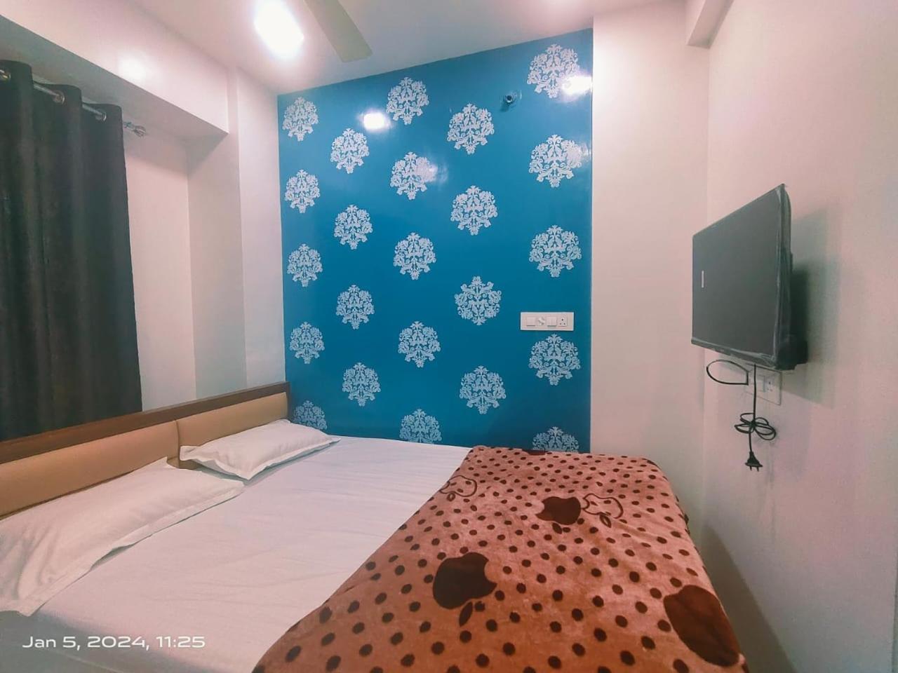 Amrit Guest House Pune Extérieur photo