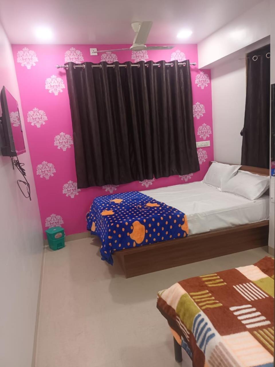 Amrit Guest House Pune Extérieur photo
