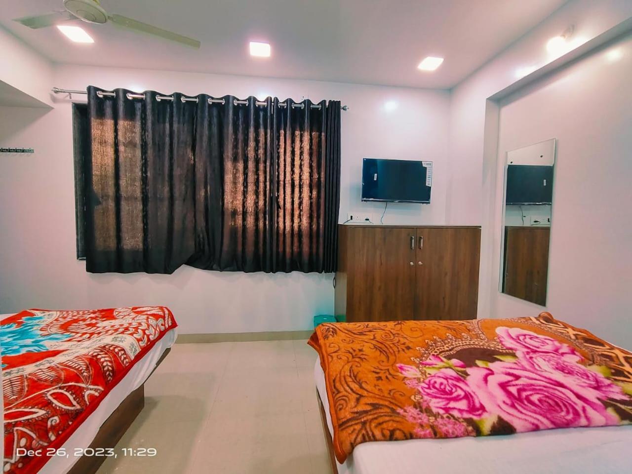 Amrit Guest House Pune Extérieur photo